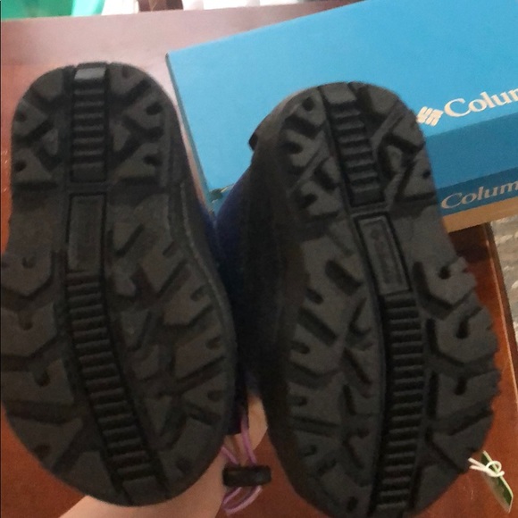 NWT Toddler Columbia boots - Picture 4 of 5